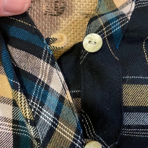 j.Jill Button Down Shirt EUC - Picture 4 of 9